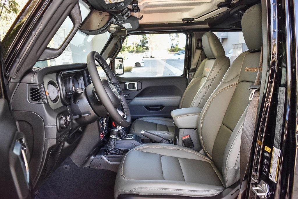 new 2026 Jeep Gladiator car, priced at $61,895