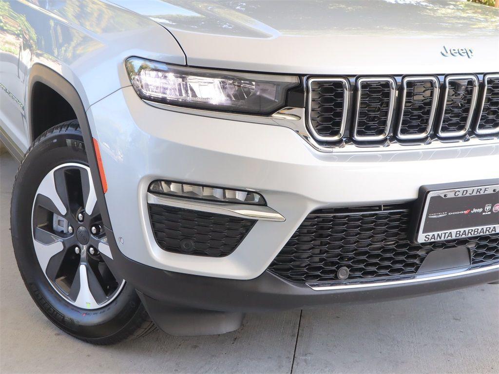 new 2023 Jeep Grand Cherokee car, priced at $48,995
