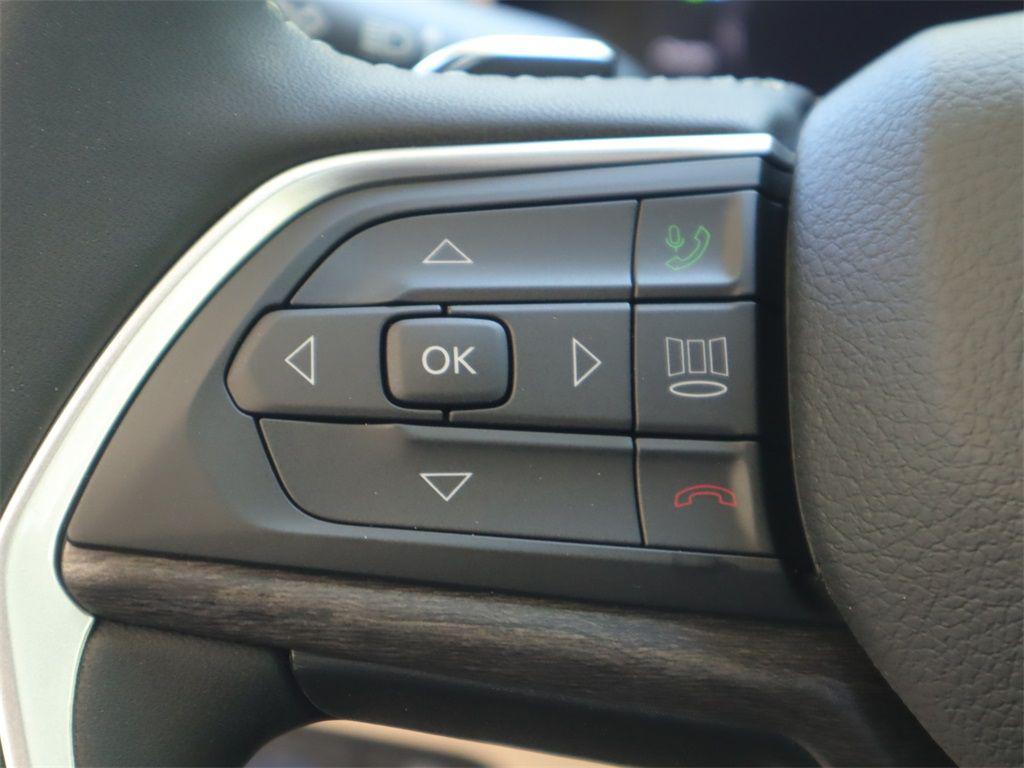 new 2023 Jeep Grand Cherokee car, priced at $48,995