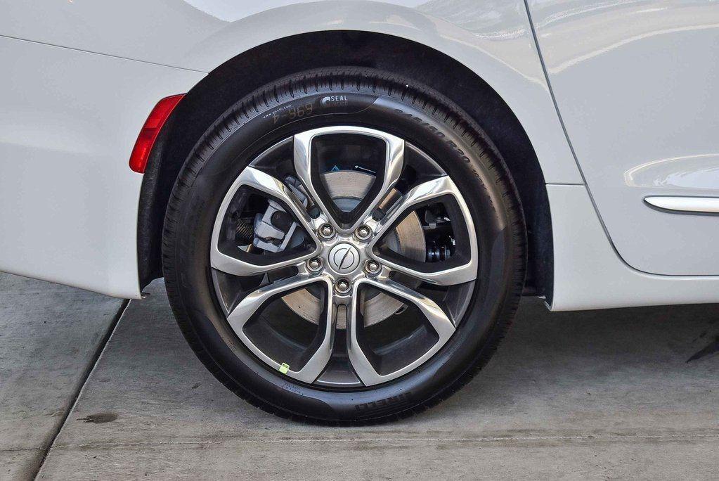 new 2026 Chrysler Pacifica car, priced at $55,450