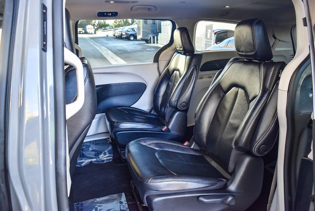 used 2022 Chrysler Pacifica Hybrid car, priced at $27,995