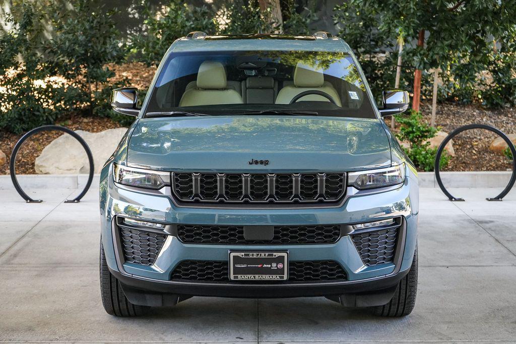new 2026 Jeep Grand Cherokee car, priced at $44,630