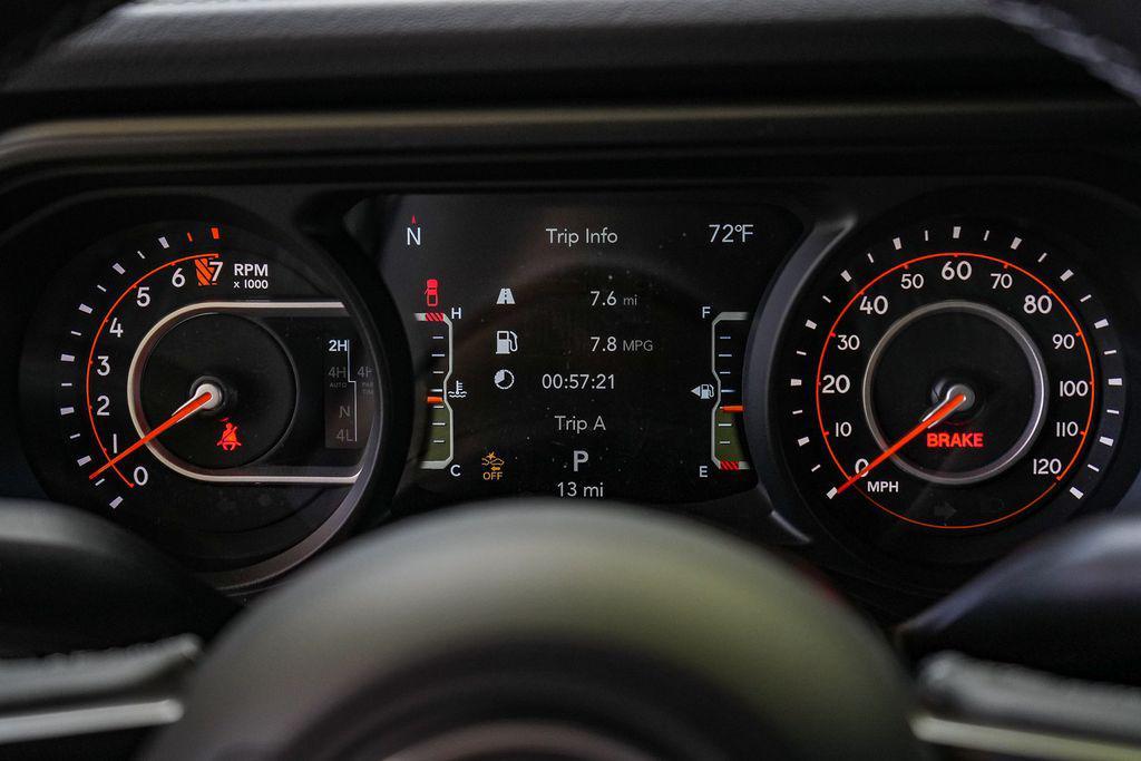 new 2026 Jeep Gladiator car, priced at $60,425