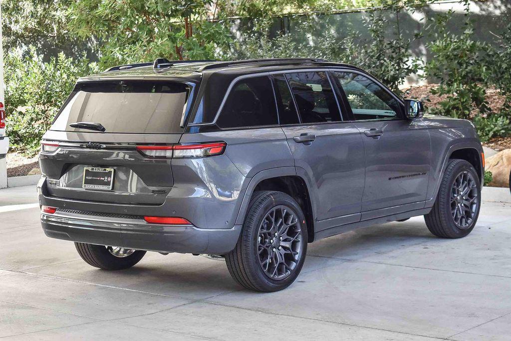 new 2026 Jeep Grand Cherokee car, priced at $64,000