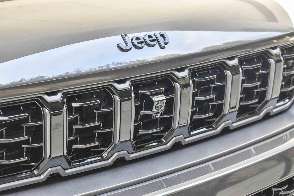 new 2026 Jeep Grand Cherokee car, priced at $64,000