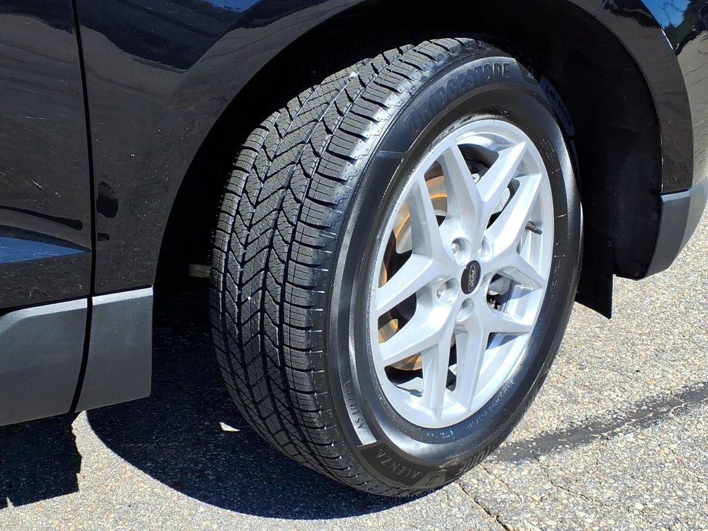 used 2024 Ford Edge car, priced at $25,199