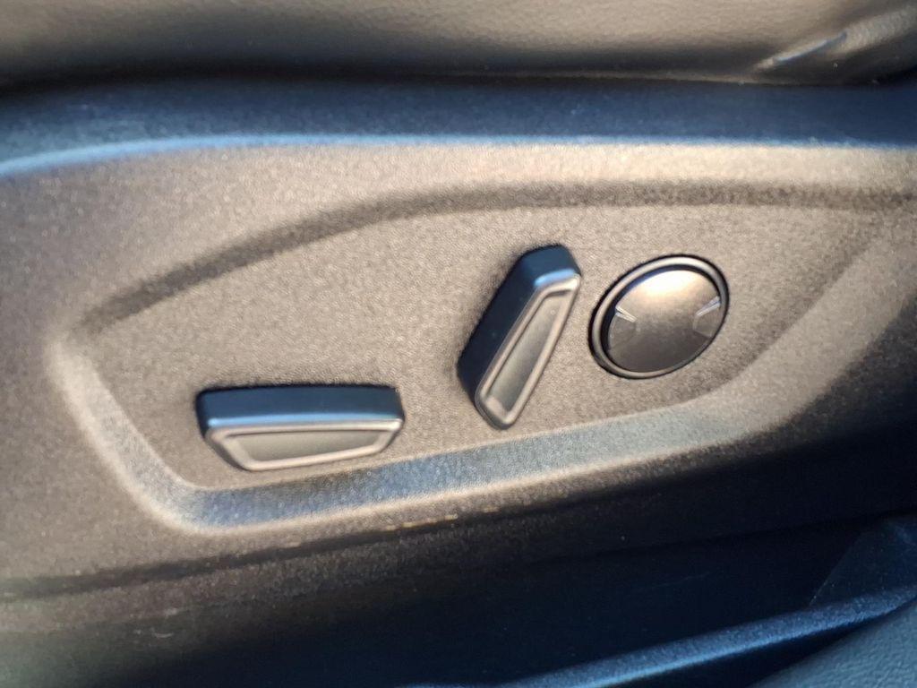used 2024 Ford Edge car, priced at $25,199