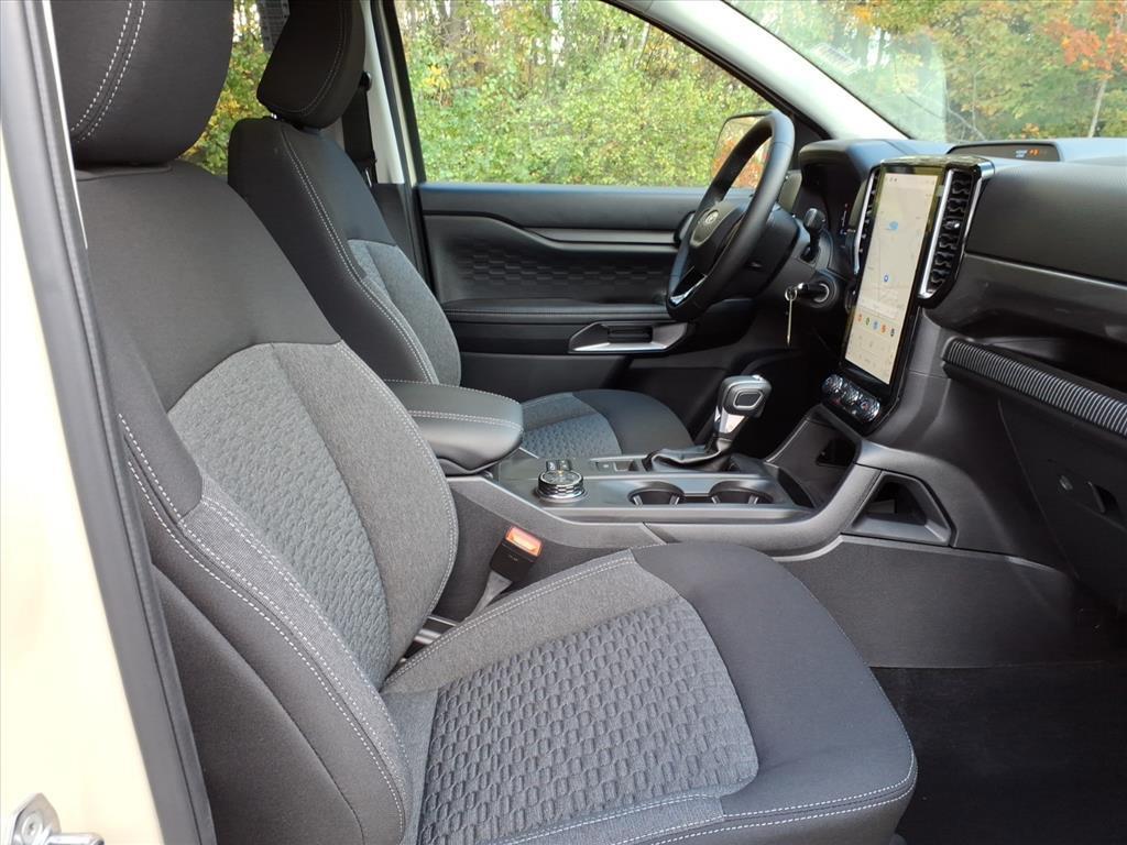 new 2025 Ford Ranger car, priced at $39,928