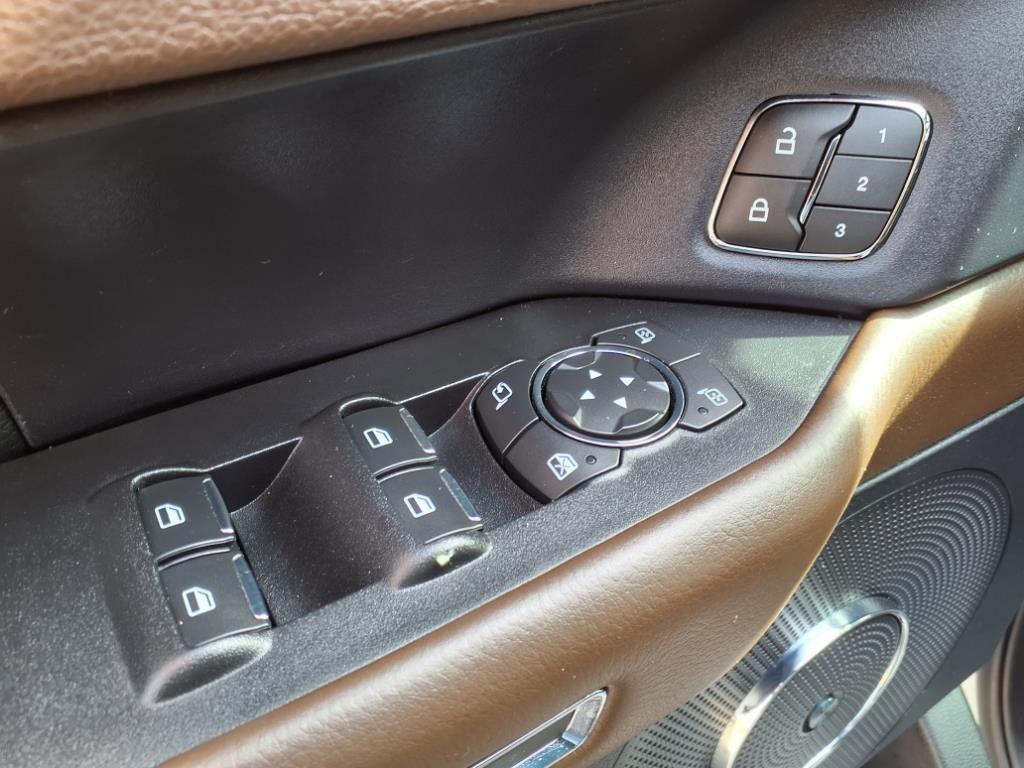 used 2020 Ford Expedition car, priced at $37,468