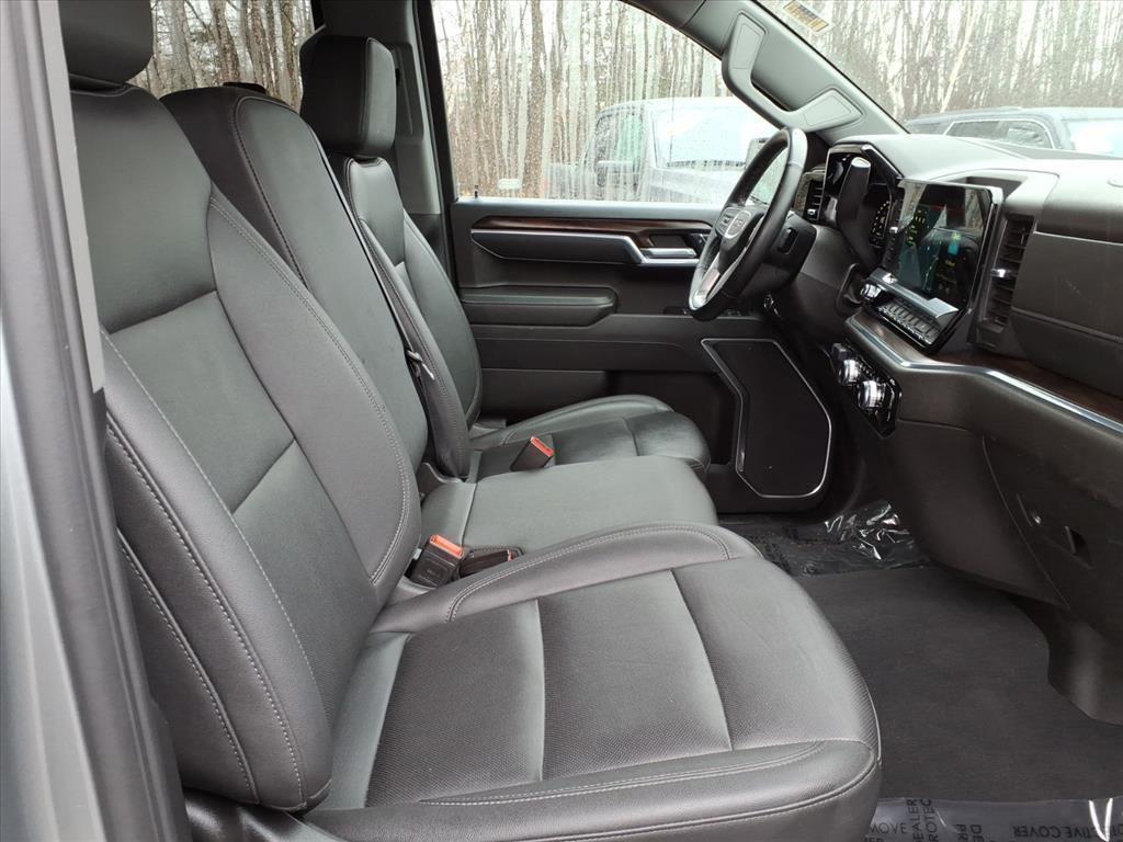 used 2025 GMC Sierra 1500 car, priced at $41,805