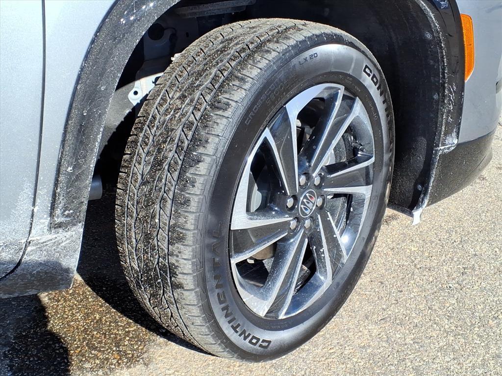 used 2025 Buick Enclave car, priced at $41,327