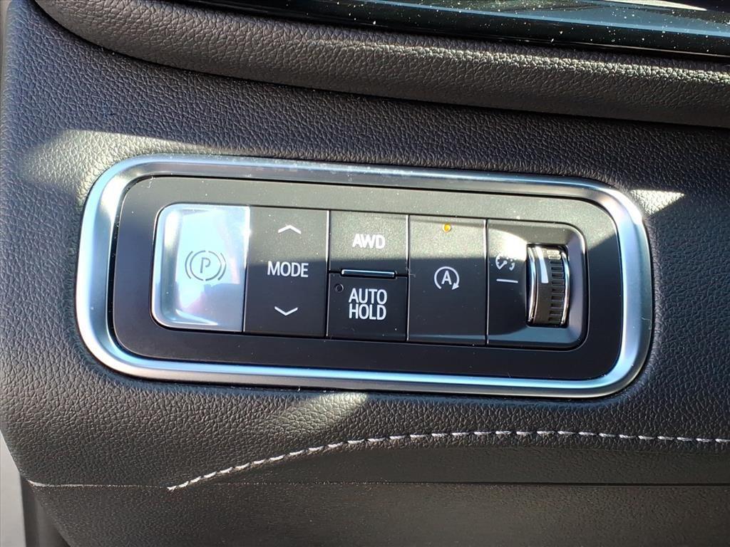 used 2025 Buick Enclave car, priced at $41,327