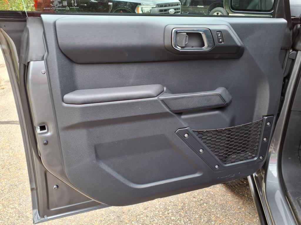 new 2025 Ford Bronco car, priced at $55,194