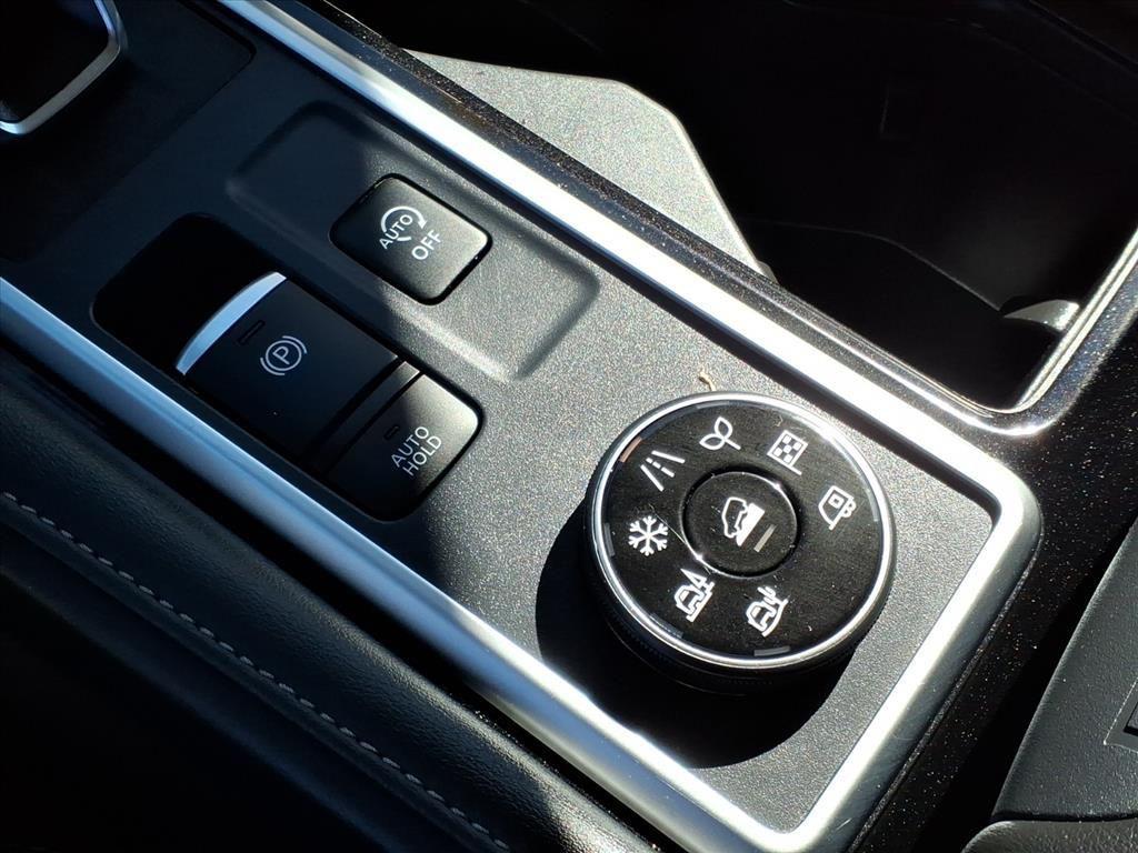 used 2025 Nissan Pathfinder car, priced at $31,857