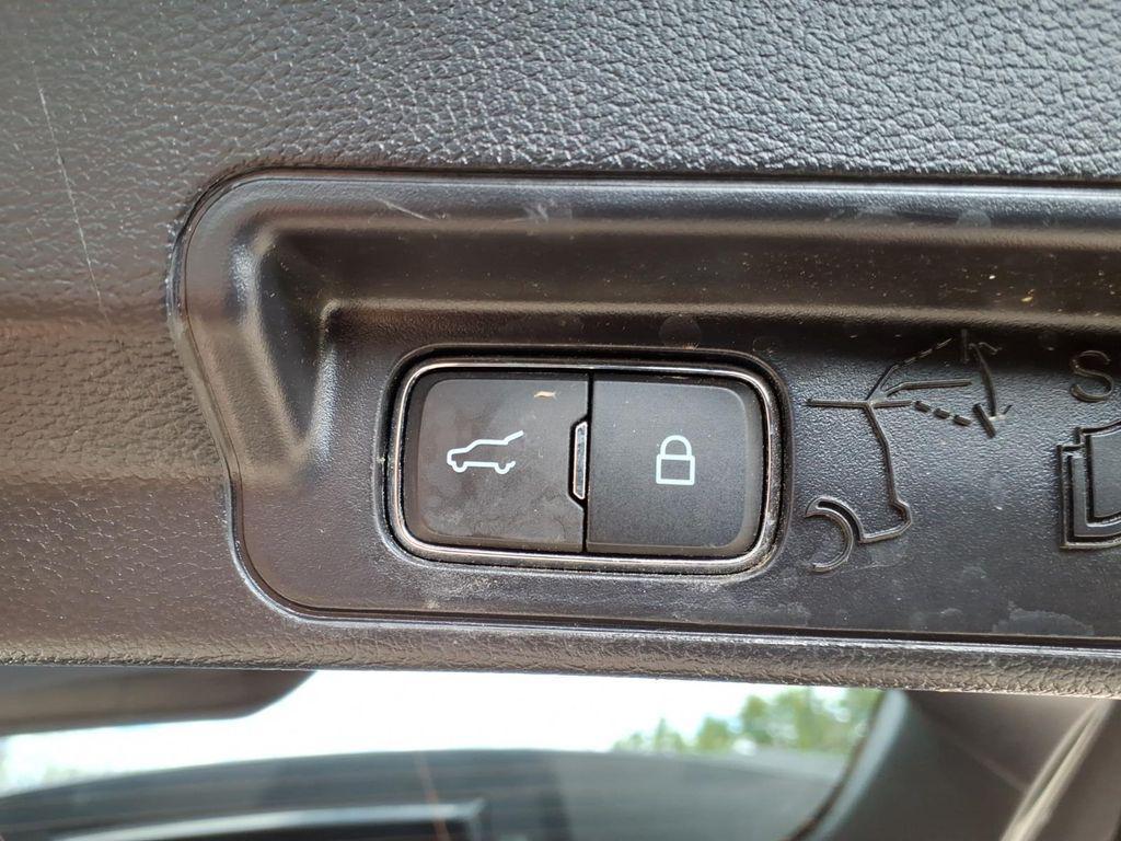 used 2022 Ford Explorer car, priced at $23,775