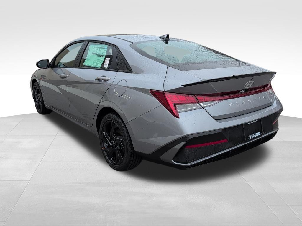 new 2026 Hyundai ELANTRA HEV car, priced at $26,559