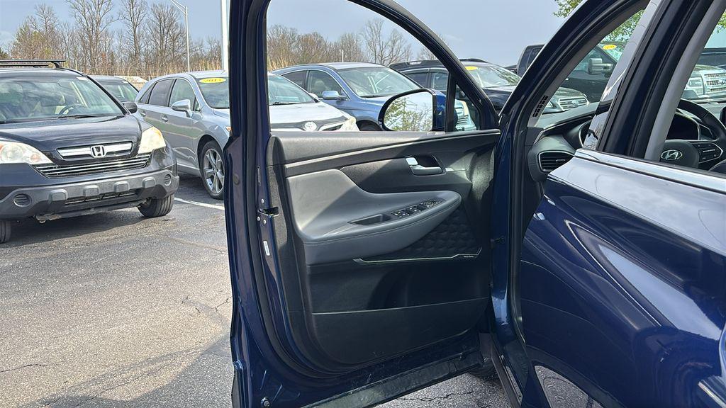 used 2023 Hyundai Santa Fe car, priced at $28,005