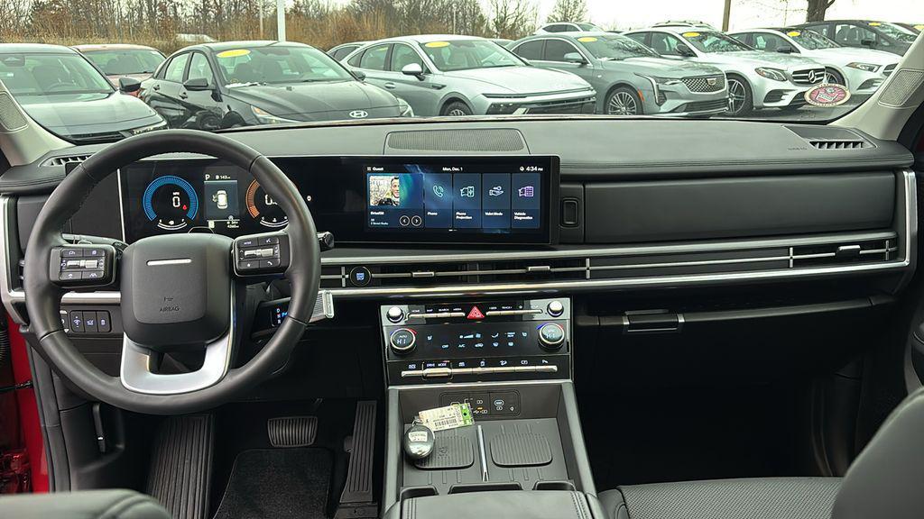 used 2025 Hyundai Santa Fe car, priced at $34,570