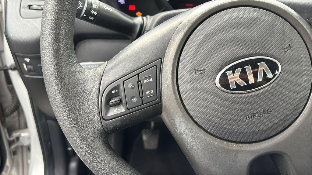 used 2013 Kia Soul car, priced at $5,900