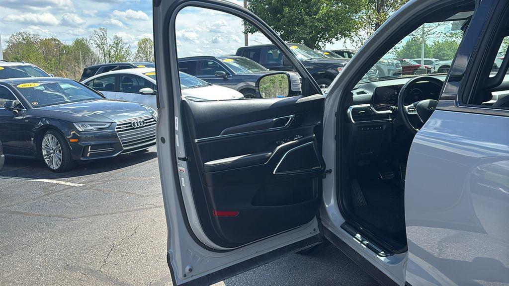 used 2024 Kia Telluride car, priced at $41,963
