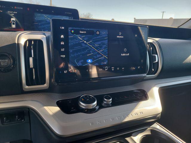 used 2025 Ford Expedition car, priced at $61,110