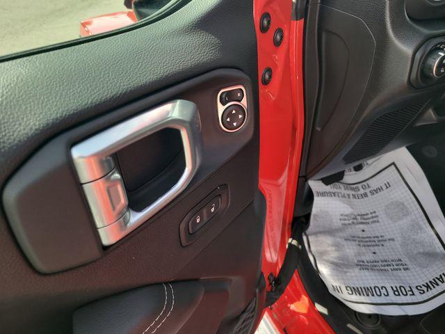 used 2022 Jeep Gladiator car, priced at $32,156