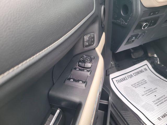 used 2023 Ford Expedition car, priced at $39,994