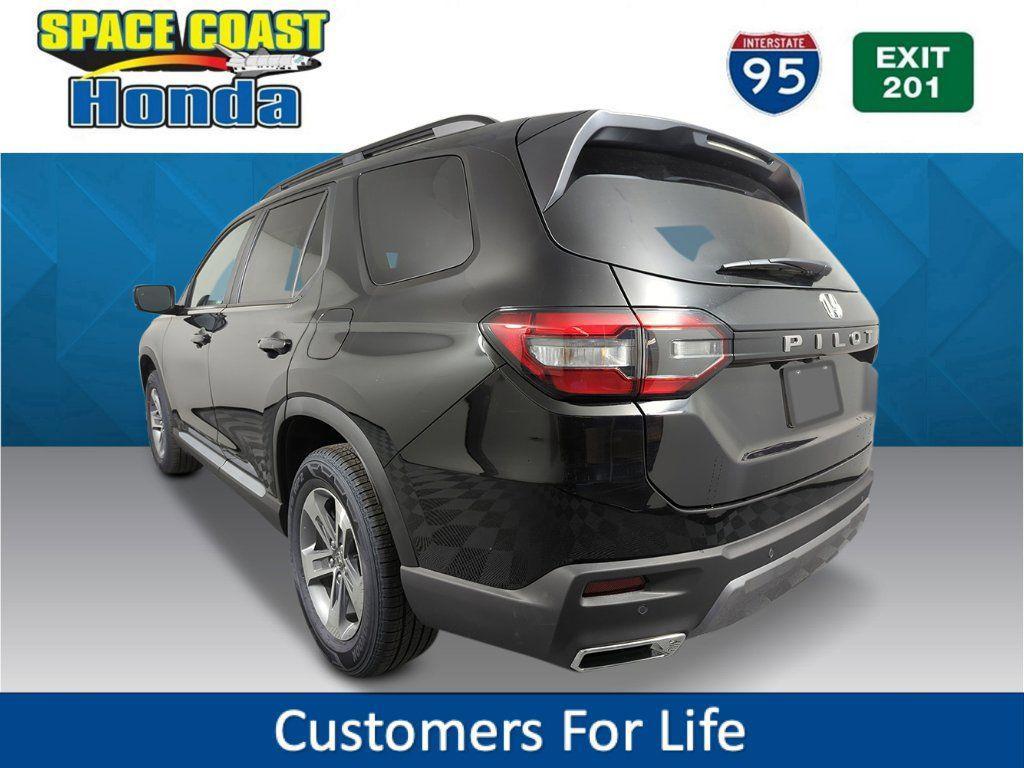 new 2026 Honda Pilot car, priced at $45,070