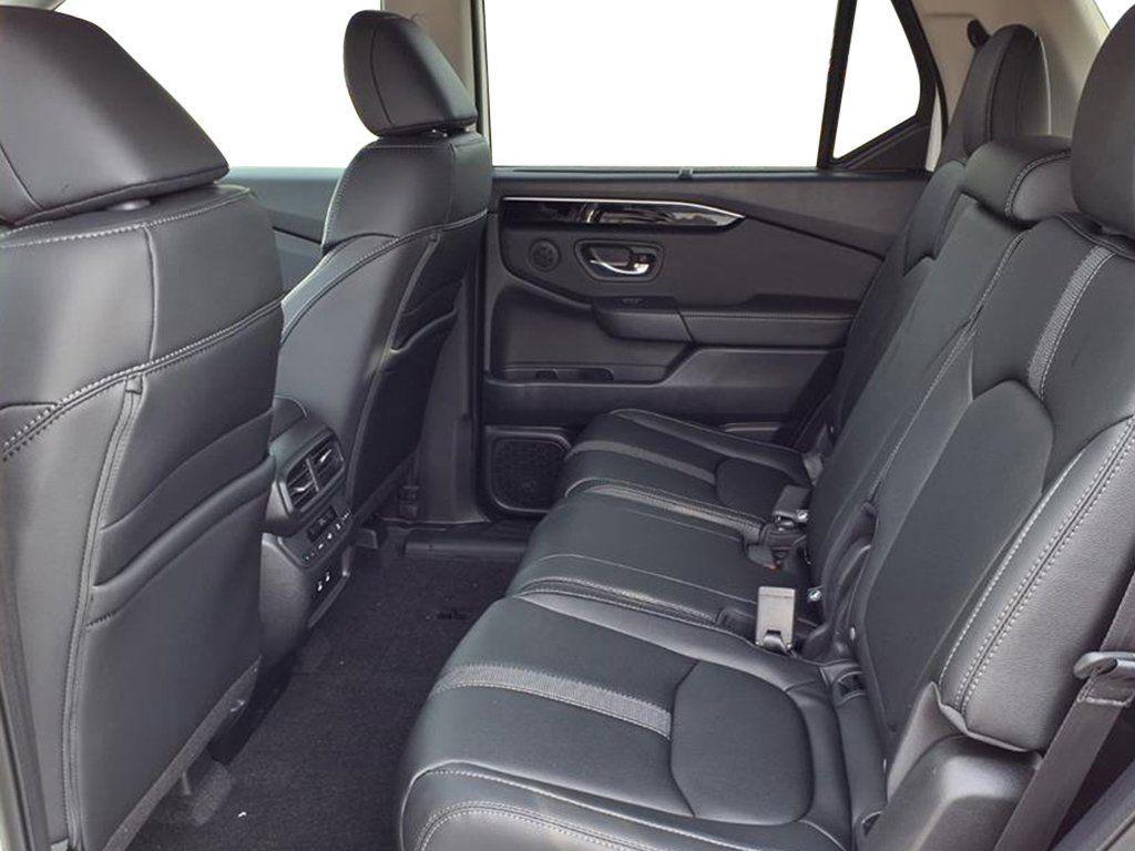 new 2026 Honda Pilot car, priced at $45,070