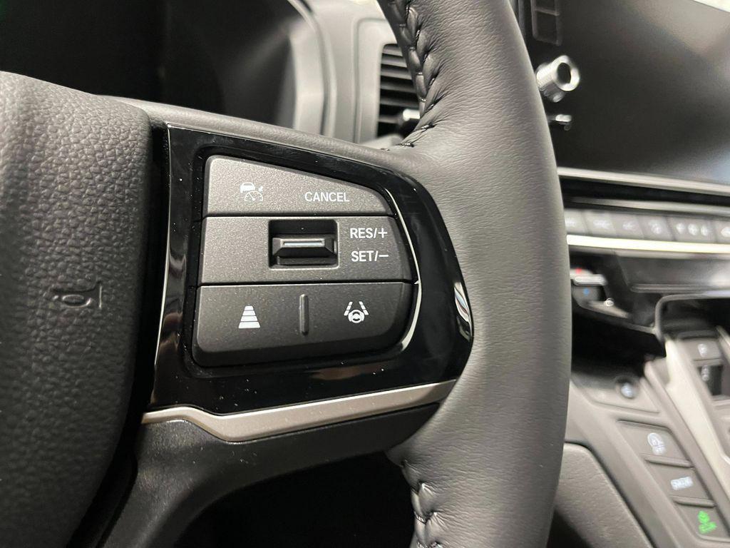 new 2026 Honda Odyssey car, priced at $43,404