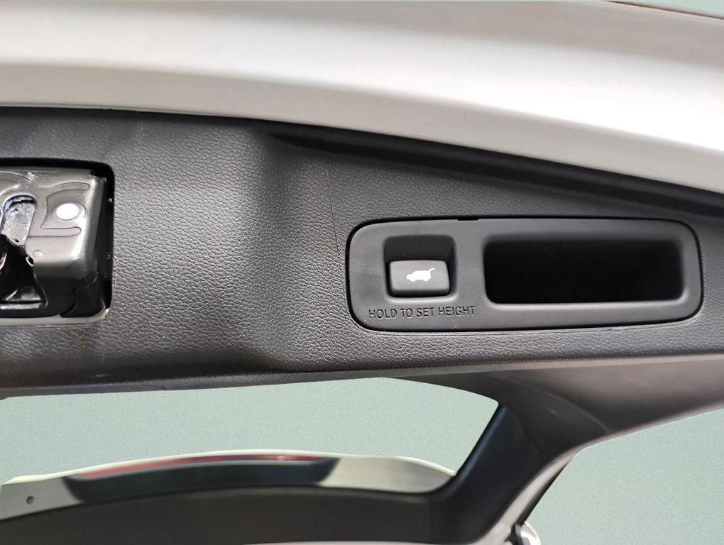 used 2022 Honda CR-V Hybrid car, priced at $23,751