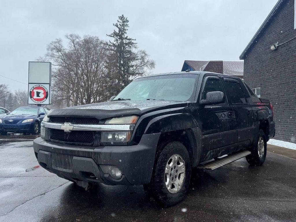 used 2003 Chevrolet Avalanche car, priced at $2,999