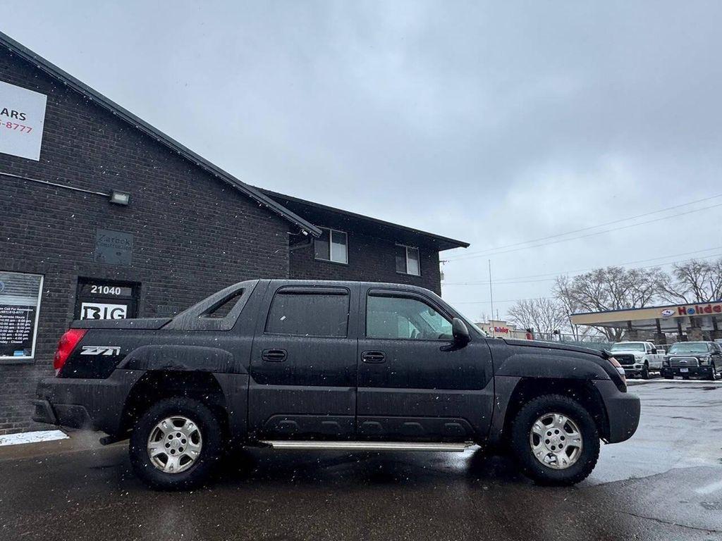 used 2003 Chevrolet Avalanche car, priced at $2,999