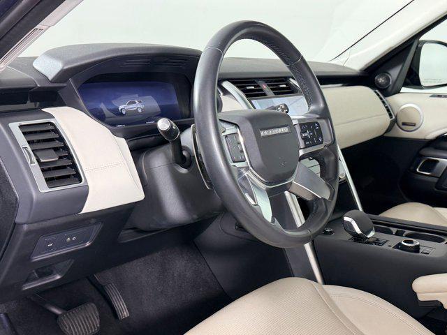 used 2024 Land Rover Discovery car, priced at $39,999