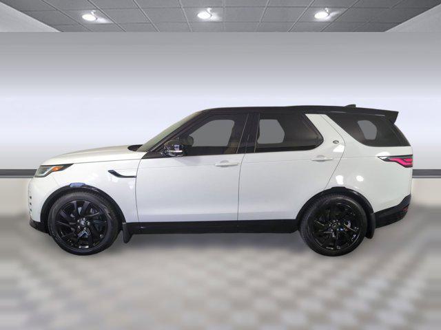 used 2025 Land Rover Discovery car, priced at $67,992