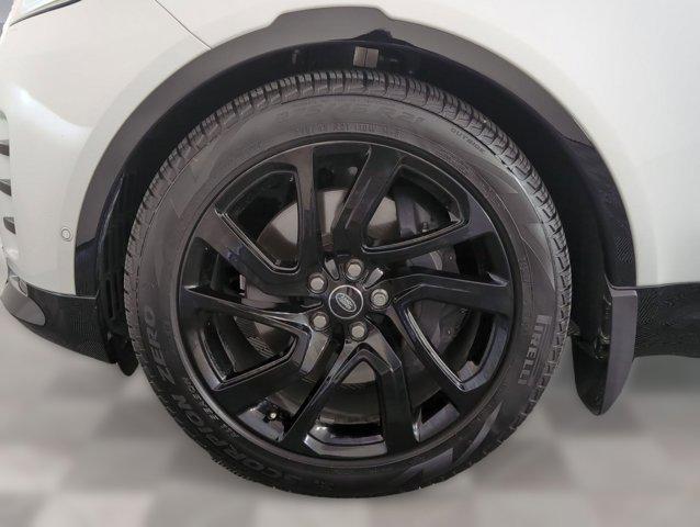 used 2025 Land Rover Discovery car, priced at $67,992