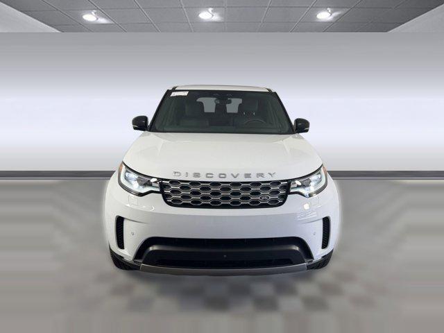 used 2025 Land Rover Discovery car, priced at $46,818
