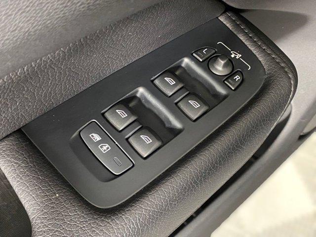 used 2021 Volvo XC60 car, priced at $22,997