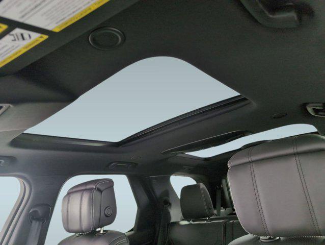 used 2025 Land Rover Discovery car, priced at $74,993