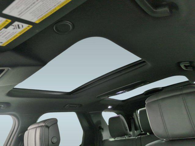 used 2025 Land Rover Discovery car, priced at $59,993