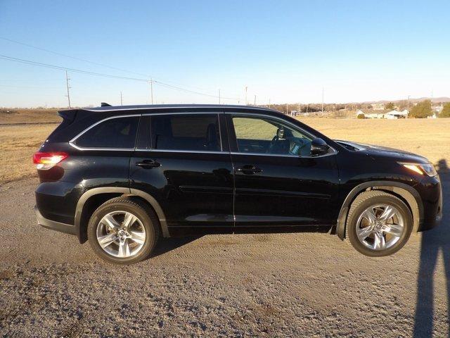 used 2017 Toyota Highlander car, priced at $19,221