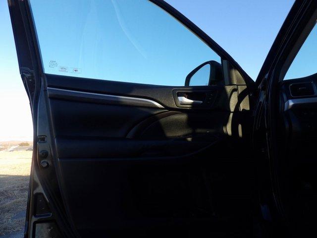 used 2017 Toyota Highlander car, priced at $19,221