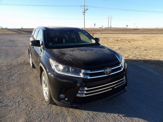 used 2017 Toyota Highlander car, priced at $19,221