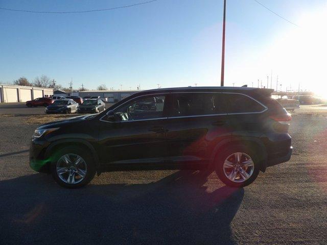 used 2017 Toyota Highlander car, priced at $19,221