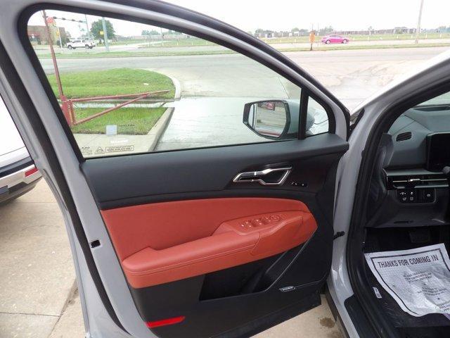 new 2026 Kia Sportage Hybrid car, priced at $39,252