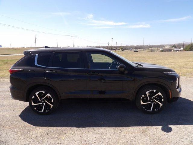 used 2024 Mitsubishi Outlander car, priced at $22,992