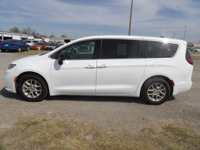used 2024 Chrysler Pacifica car, priced at $27,992