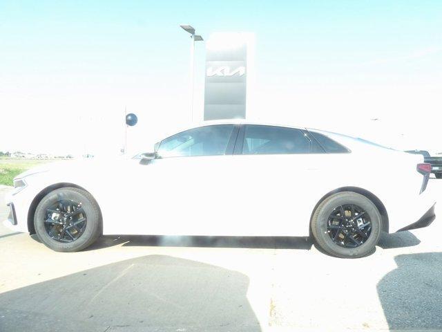 new 2026 Kia K5 car, priced at $27,206