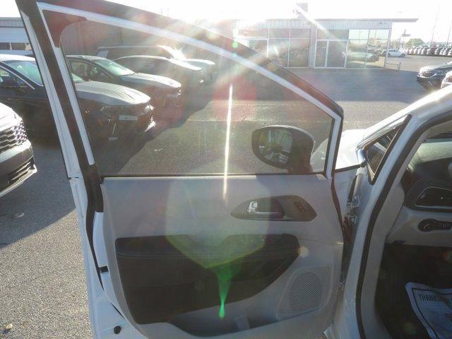 used 2023 Chrysler Pacifica car, priced at $22,881