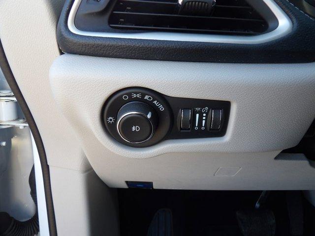 used 2023 Chrysler Pacifica car, priced at $22,881